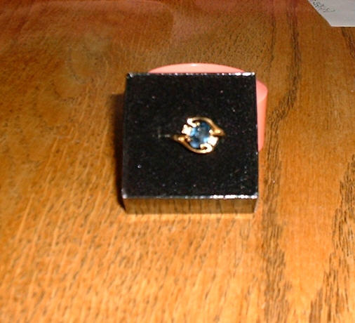 blue_sapphire_ring_with_diamond_chips.jpg